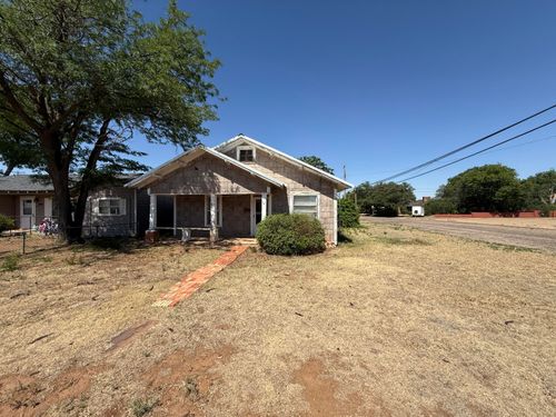 911 Avenue E, Abernathy, TX, 79311-3047 | Card Image