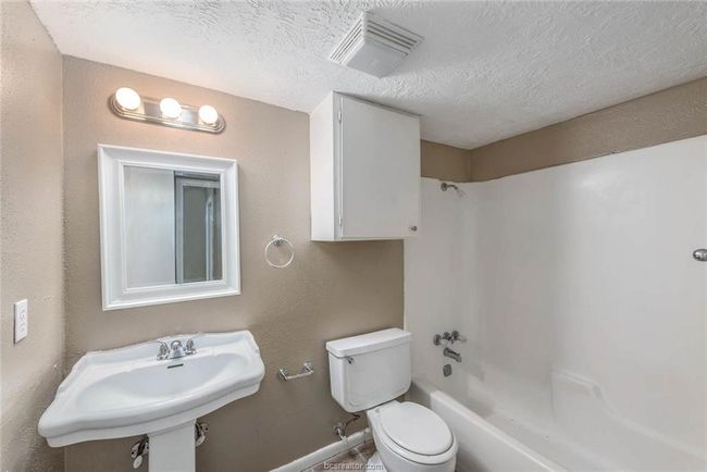 APT-25 - 3900 Old College Rd, Townhouse with 2 bedrooms, 1 bathrooms and null parking in Bryan TX | Image 8