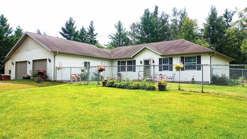 W8135 Sand Rd, Neillsville, WI, 54456-7950 | Card Image