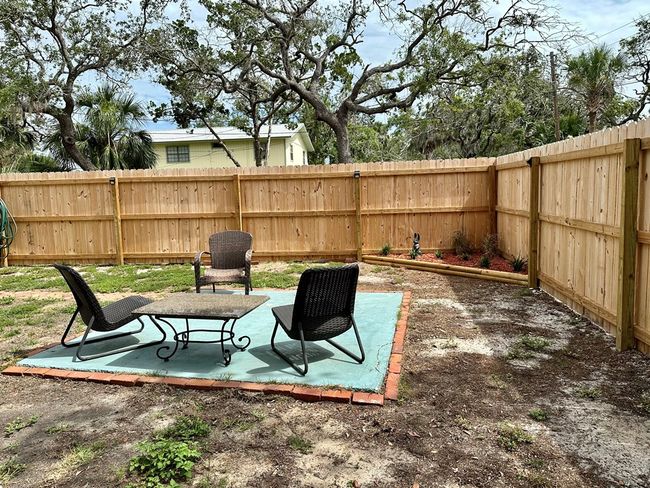 12409 Live Oak St, House other with 2 bedrooms, 1 bathrooms and 1 parking in CEDAR KEY FL | Image 49