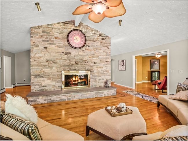 10 Bridle Path Way, House other with 3 bedrooms, 5 bathrooms and 6 parking in Tyngsboro MA | Image 10