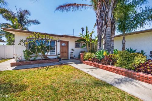 1431 Rialto St, Oxnard, CA, 93035-3527 | Card Image