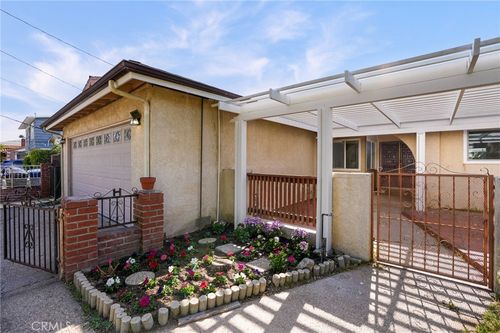 11925 Truro Ave, Hawthorne, CA, 90250-2807 | Card Image