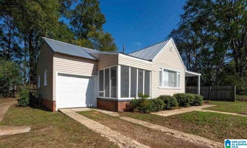 1215 15th St N, Bessemer, AL, 35020-4681 | Card Image