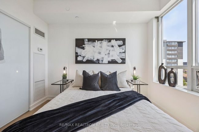 1005 - 1346 Danforth Rd, Condo with 3 bedrooms, 2 bathrooms and null parking in Toronto ON | Image 30