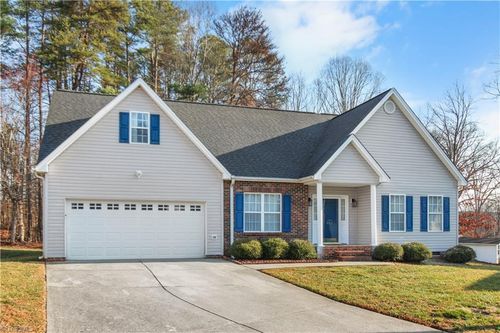415 Torey Pines Court, Winston-Salem, NC, 27105 | Card Image