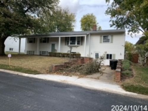 1406 Searle Dr, Normal, IL, 61761-2870 | Card Image