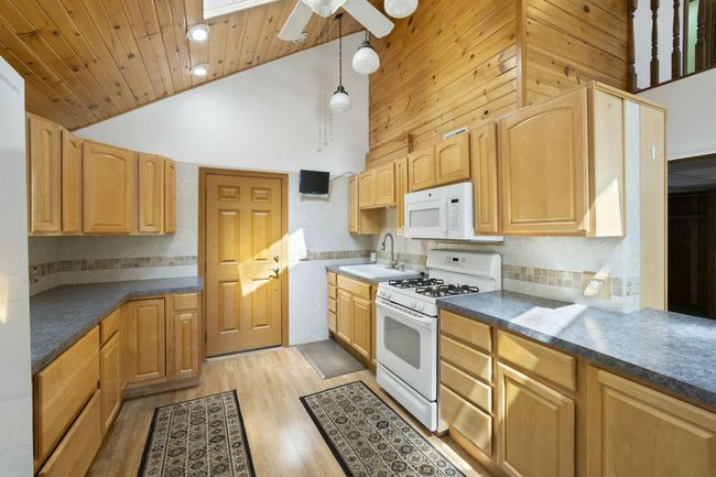 Kitchen in all its natural sunlight. | Image 7