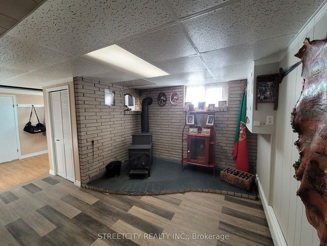 156 Maple St, House other with 2 bedrooms, 1 bathrooms and 4 parking in West Elgin ON | Image 22