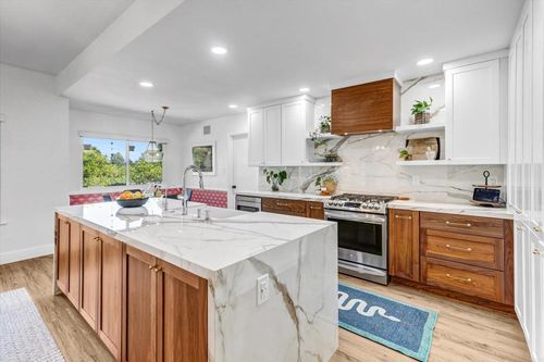 11228 Horizon Hills Dr, El Cajon, CA, 92020-8231 | Card Image