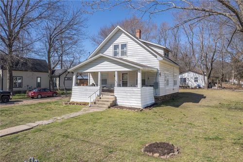 418 E Buchanan St, Prairie Grove, AR, 72753-2906 | Card Image