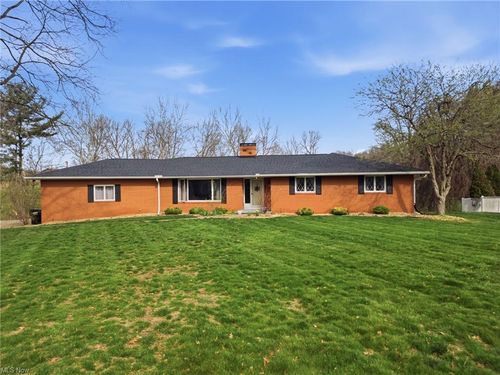 3221 Arrow Point Dr, Zanesville, OH, 43701-6983 | Card Image