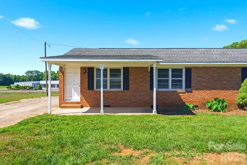 7537 Old Plank Rd, Stanley, NC, 28164-7772 | Card Image