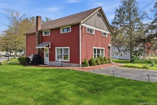 4 Lower Trinity Pass Rd, Pound Ridge, NY, 10576-2121 | Card Image