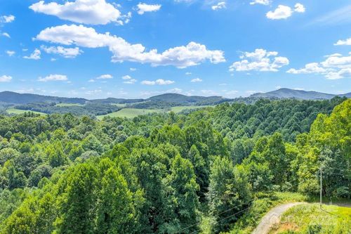 00 Martinez Rd, Crumpler, NC, 28617 | Card Image