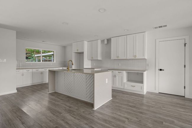 2101 Vanderbilt Ln, House other with 3 bedrooms, 2 bathrooms and null parking in Austin TX | Image 8
