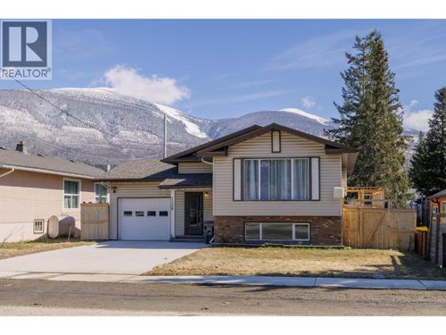 1128 3rd Ave, McBride, BC, V0J2E0 | Card Image