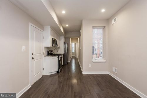 2-237 S 45th St, PHILADELPHIA, PA, 19104-2950 | Card Image