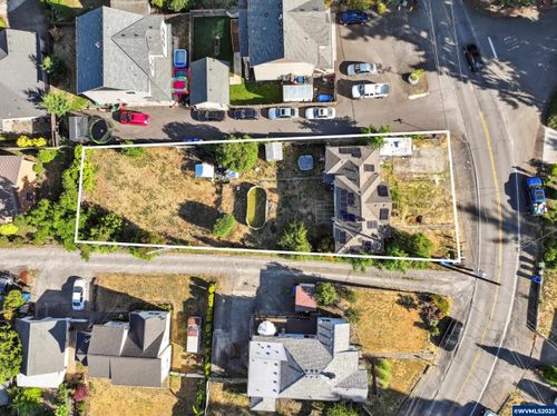 1082 Cascade Dr Nw, Salem, OR, 97304-3761 | Card Image