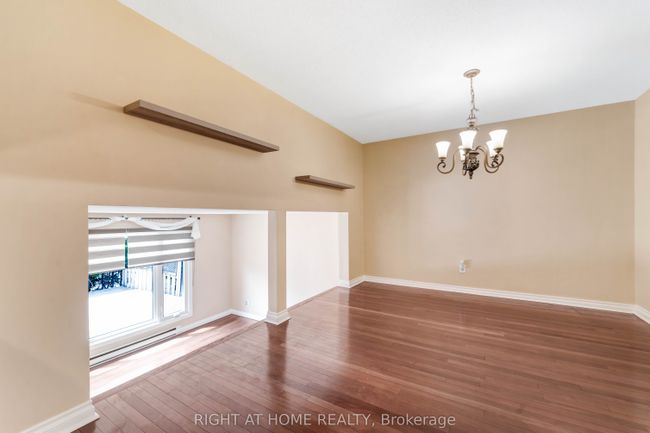 115 Royalton Pvt, House attached with 3 bedrooms, 2 bathrooms and 1 parking in Ottawa ON | Image 15