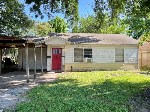 421 Benbrook Dr, Houston, TX, 77076-1721 | Card Image