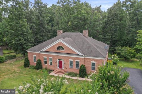 289 Reliance Woods Dr, Middletown, VA, 22645-3880 | Card Image