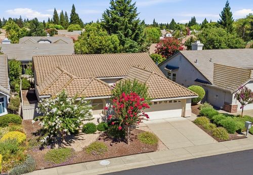 5596 Lantern Grove Ln, Roseville, CA, 95747-8031 | Card Image