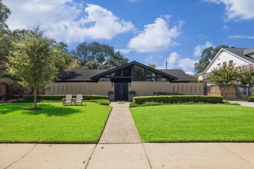 10027 Chevy Chase Dr, Houston, TX, 77042-2413 | Card Image