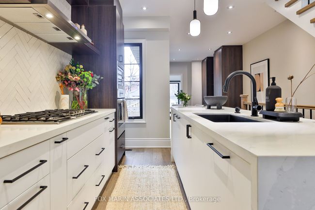 954 Logan Ave, House attached with 4 bedrooms, 4 bathrooms and 2 parking in Toronto ON | Image 7