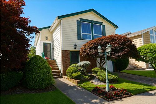 47 Stanley Circle, Staten Island, NY, 10308 | Card Image