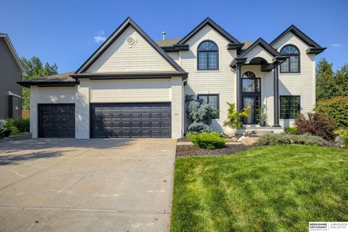 17576 Z St, Omaha, NE, 68135-2888 | Card Image