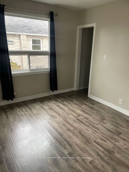 1018 Hortop St, Oshawa, ON, L1G4P5 | Card Image