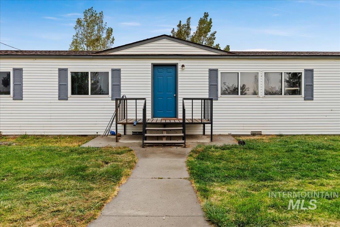 Fairview Ave, Fruitland, ID 83619
