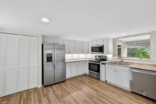 151 Crown Dr, NAPLES, FL, 34110-5704 | Card Image