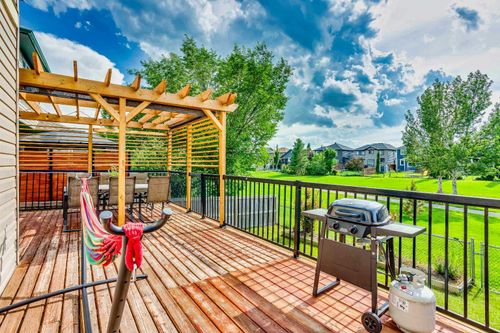 1925 Luxstone Pk Sw, Airdrie, AB, T4B3B5 | Card Image