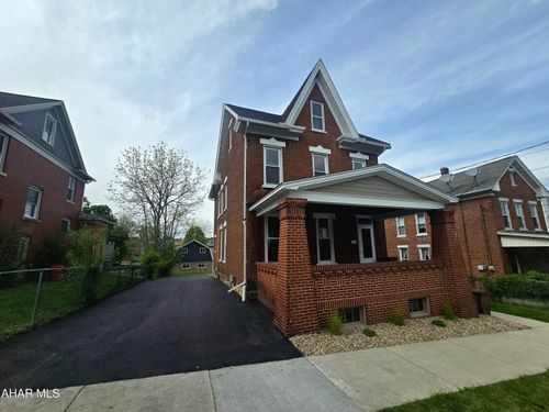 523 Pine St, Hollidaysburg, PA, 16648-1509 | Card Image