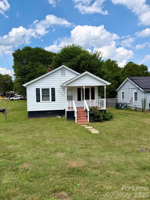 920 Old Hickory Grove Rd, Mount Holly, NC, 28120-1172 | Card Image