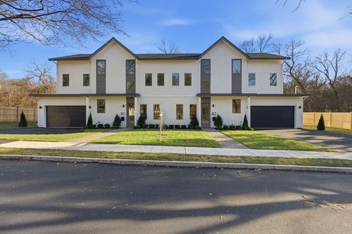 82-82 Louise Rd, Chestnut Hill, MA, 02467-1915 | Card Image