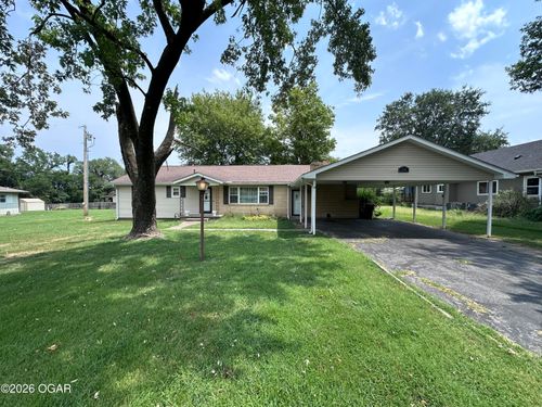 1125 S Oronogo St, Webb City, MO, 64870-2837 | Card Image
