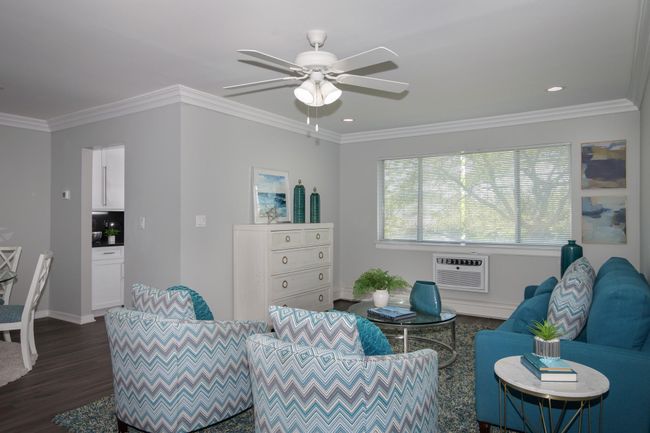 APT-3A - 11 S Saxon Ave, Condo with 1 bedrooms, 1 bathrooms and null parking in Bay Shore NY | Image 5
