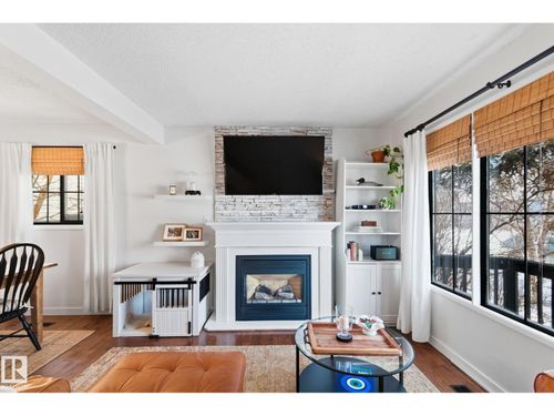 18717 57 Ave Nw, Edmonton, AB, T6M2A6 | Card Image