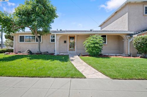 30565 Prestwick Ave, Hayward, CA, 94544-7329 | Card Image