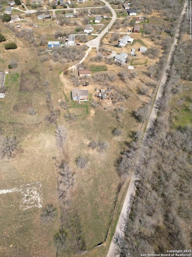 17423 Fx Ball Dr, House other with 1 bedrooms, 3 bathrooms and null parking in Elmendorf TX | Image 38