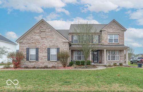 7847 Cross Crk, Avon, IN, 46123-6833 | Card Image