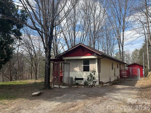 55 Celestial Ln, Whittier, NC, 28789-9286 | Card Image