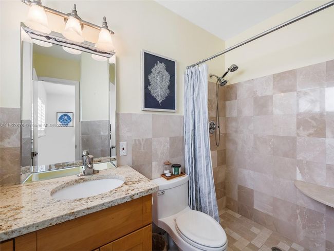 2721 Ne 45 Th St, House other with 2 bedrooms, 2 bathrooms and null parking in Lighthouse Point FL | Image 25