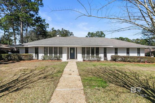 100 Dewitt Cir, Daphne, AL, 36526-7738 | Card Image