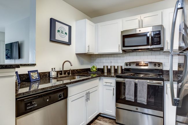 80 - 80 Gershwin Ct, Townhouse with 2 bedrooms, 2 bathrooms and 2 parking in Wheaton IL | Image 31