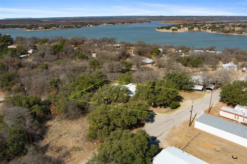 6904 Clover Leaf Dr, Brownwood, TX, 76801-0640 | Card Image