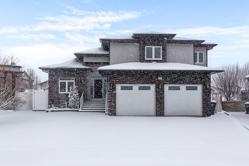 93 Somerset Mews Se, Medicine Hat, AB, T1B0H2 | Card Image